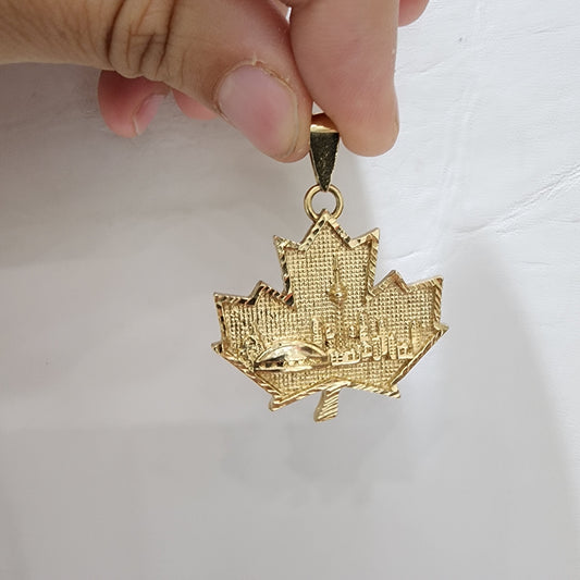 10K Gold Toronto Skyline Pendant