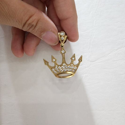 10K Gold Crown Pendant