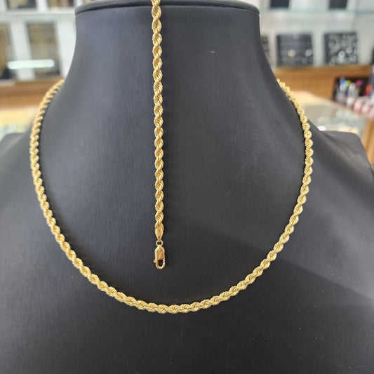 Combinación de pulsera y cadena de cuerda de oro de 10 quilates